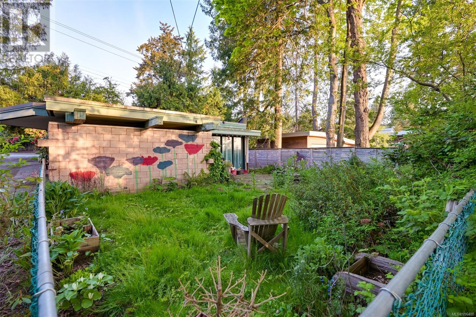 5153 Cordova Bay Rd, Saanich