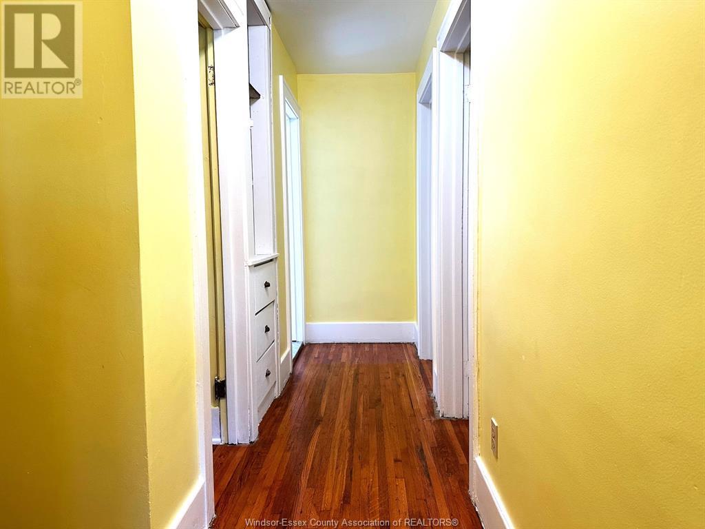 Photo 12 of 726 Partington, Windsor ON