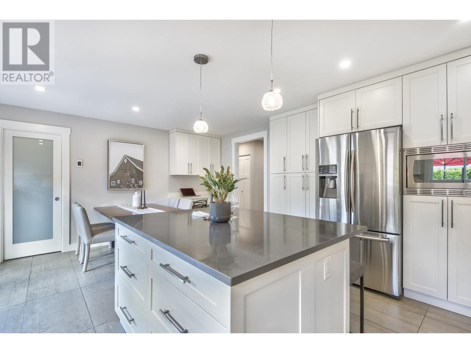 5463 WESTMINSTER Avenue, Delta