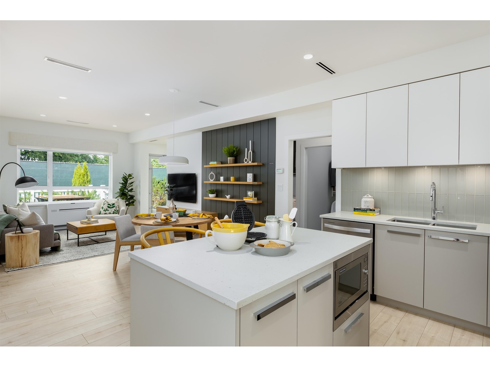 419 13777 75A AVENUE, Surrey