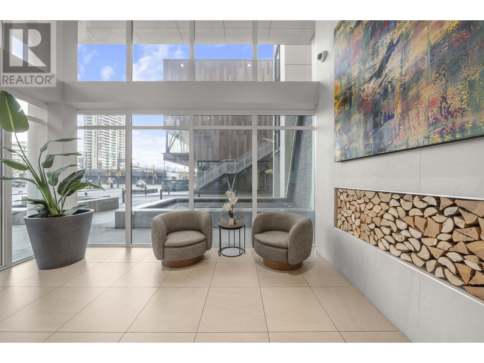 601 1471 HUNTER STREET, North Vancouver