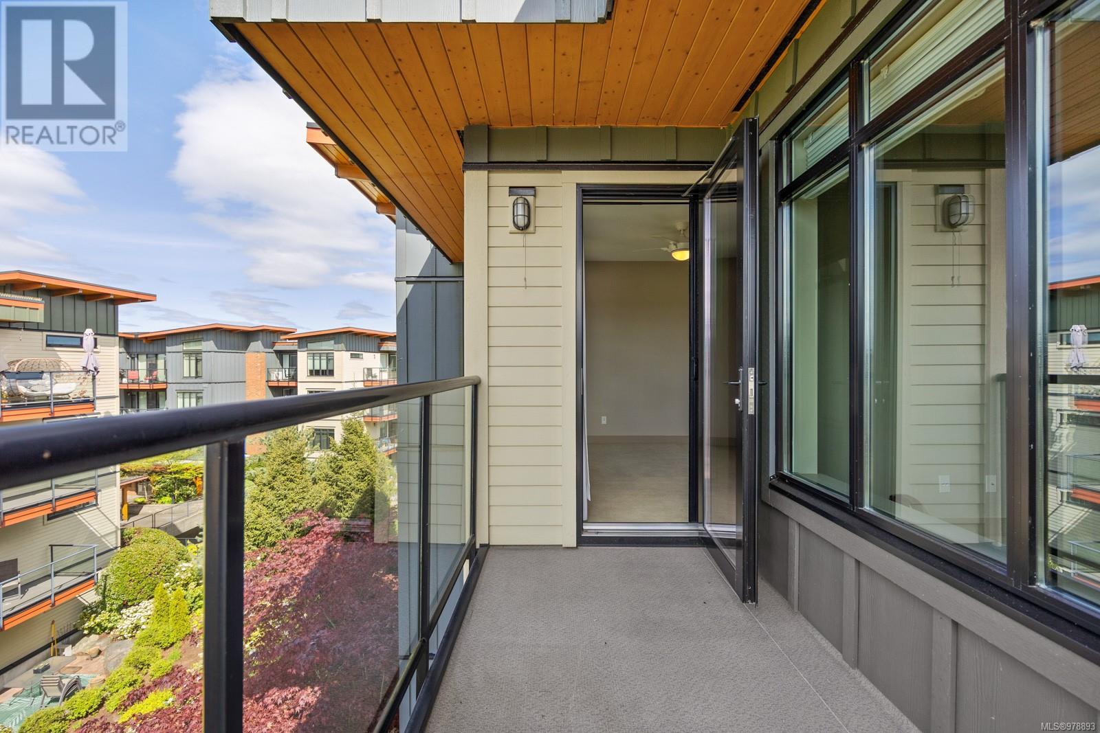 144 2300 Mansfield Dr, Courtenay real estate listing 978893