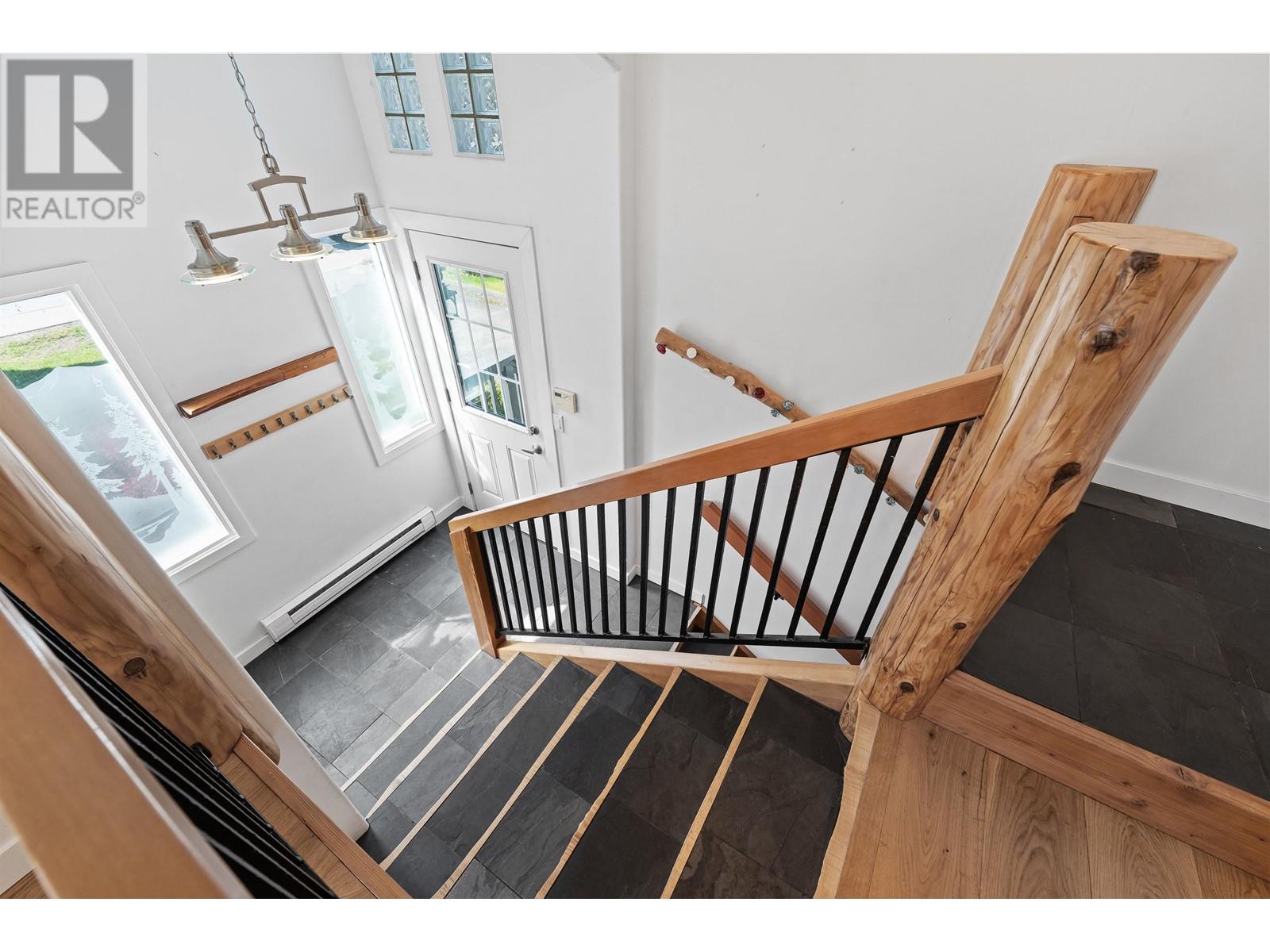 2585 THE BOULEVARD, Squamish