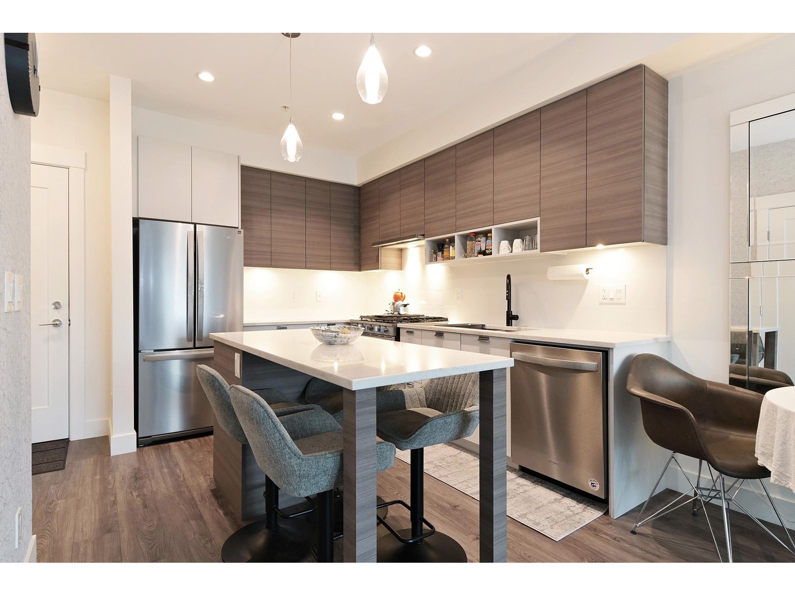 Photo 8 of A 308 20727 Willoughby Town Centre Drive, Langley BC