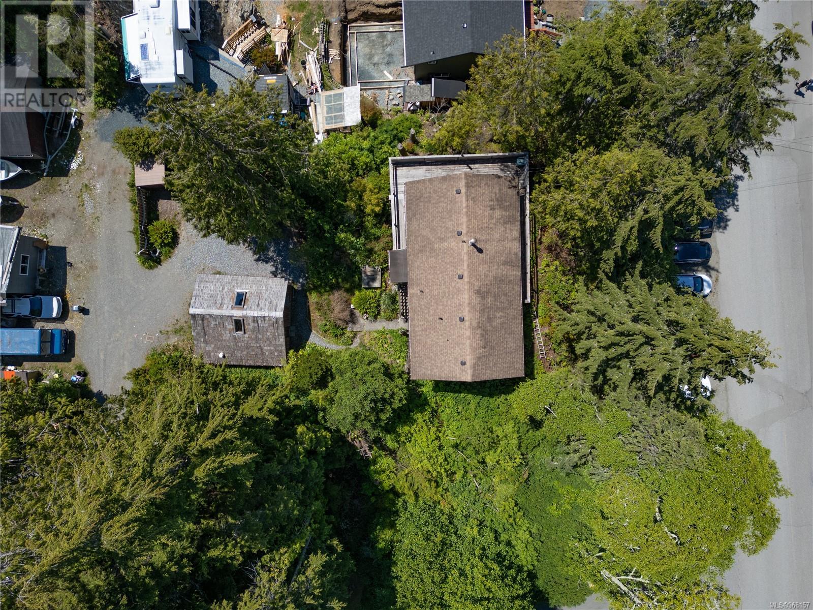 251 Campbell St, Tofino