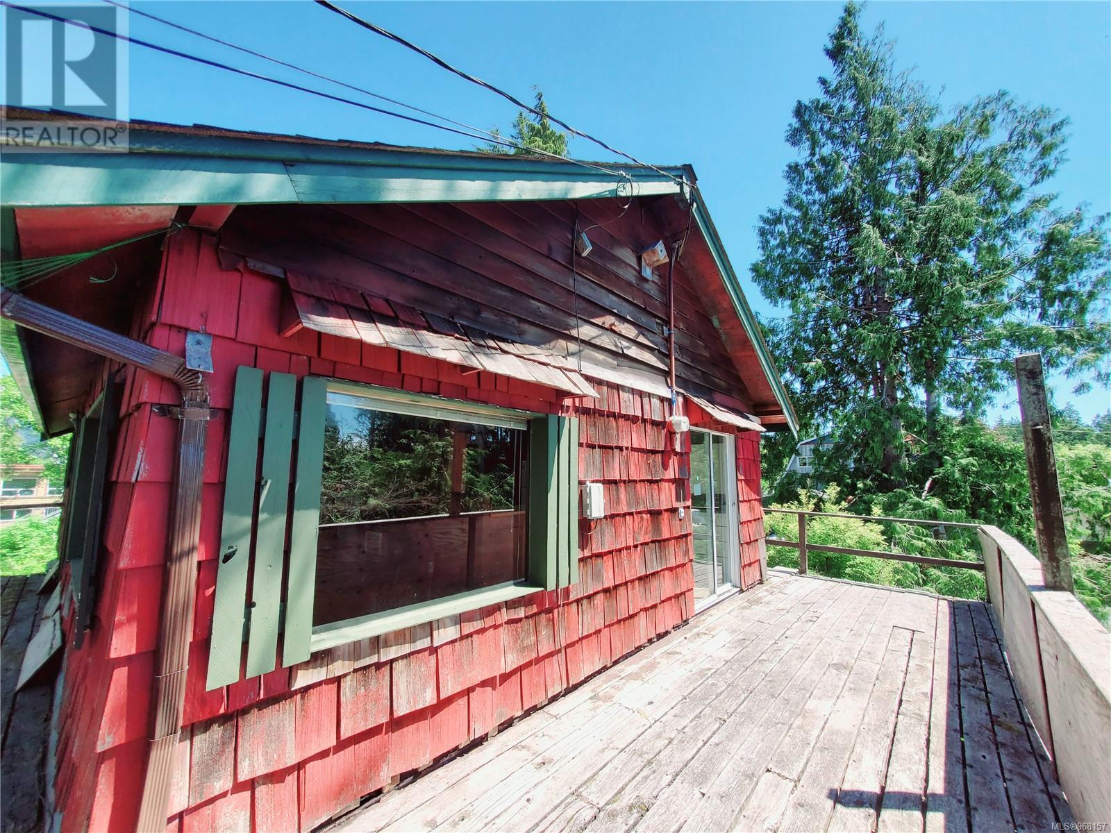 251 Campbell St, Tofino