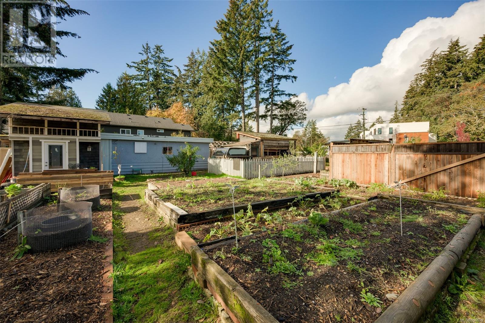  2329/2333 Sooke Road, Colwood