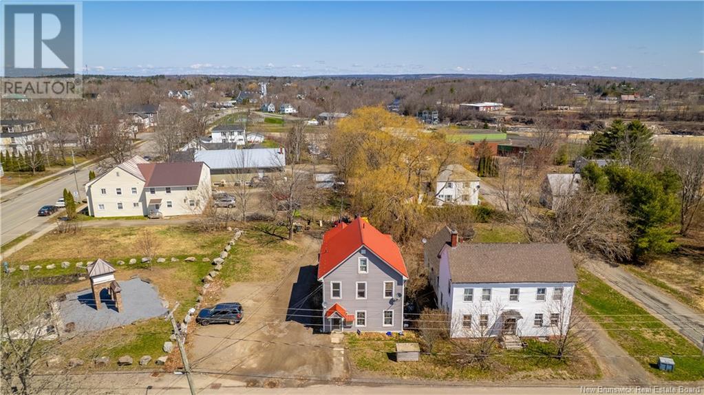 25 Pleasant Street - 18