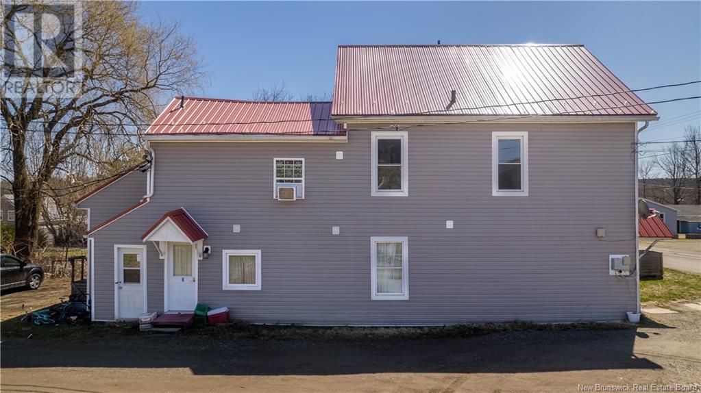 25 Pleasant Street - 7