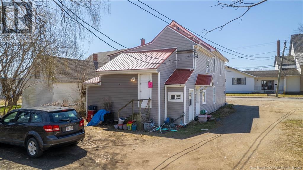 25 Pleasant Street - 9