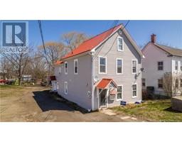 25 Pleasant Street, photo 3