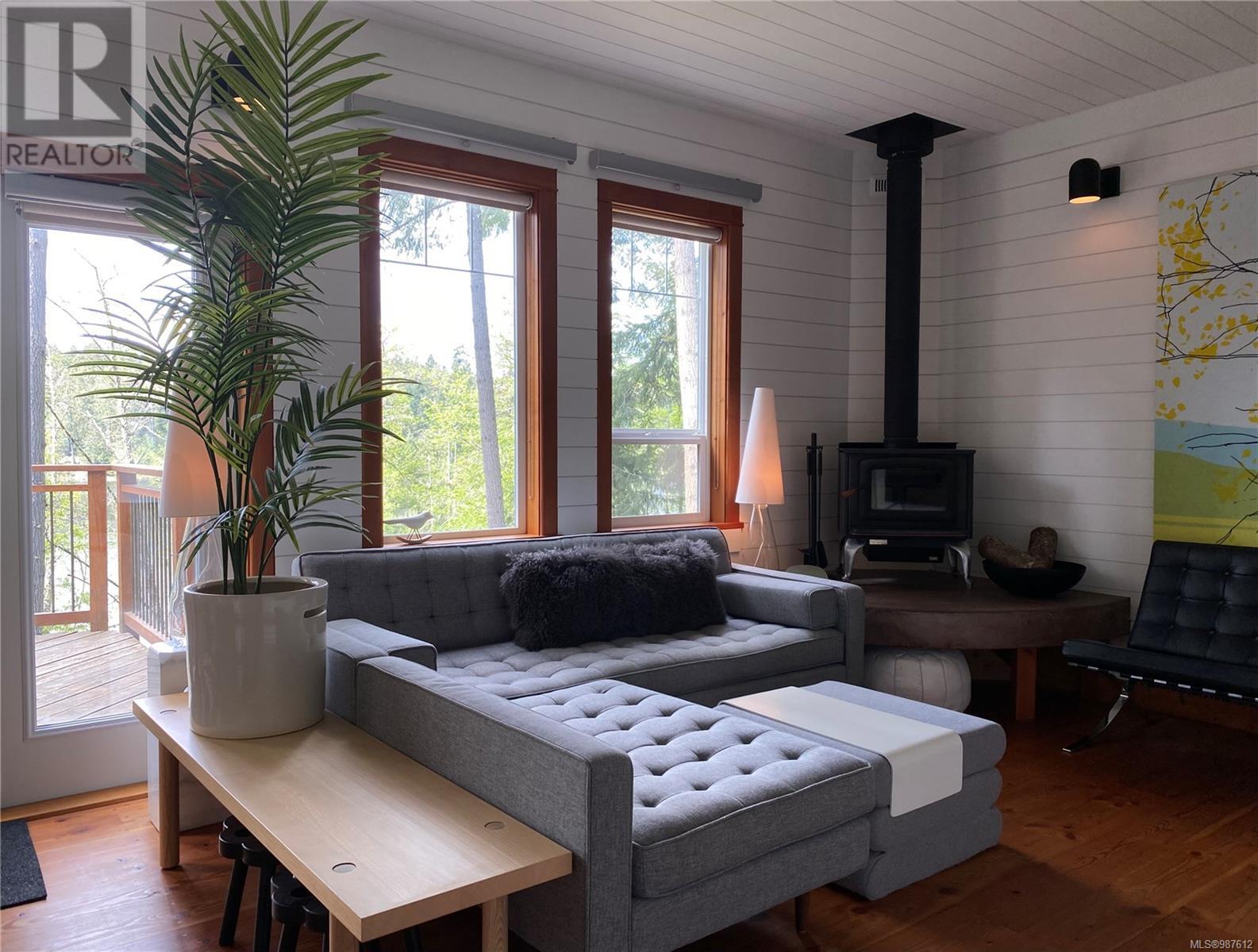  3711 Compass Crescent, Pender Island