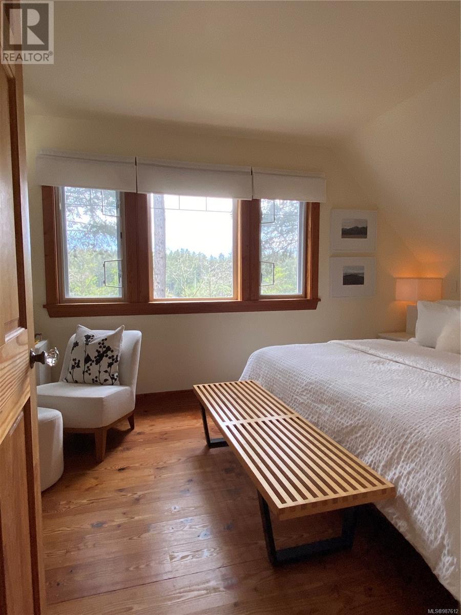  3711 Compass Crescent, Pender Island