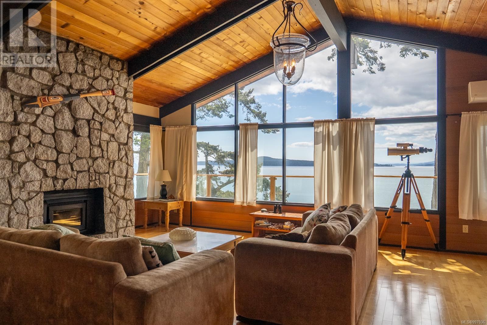  2715 Anchor Way, Pender Island