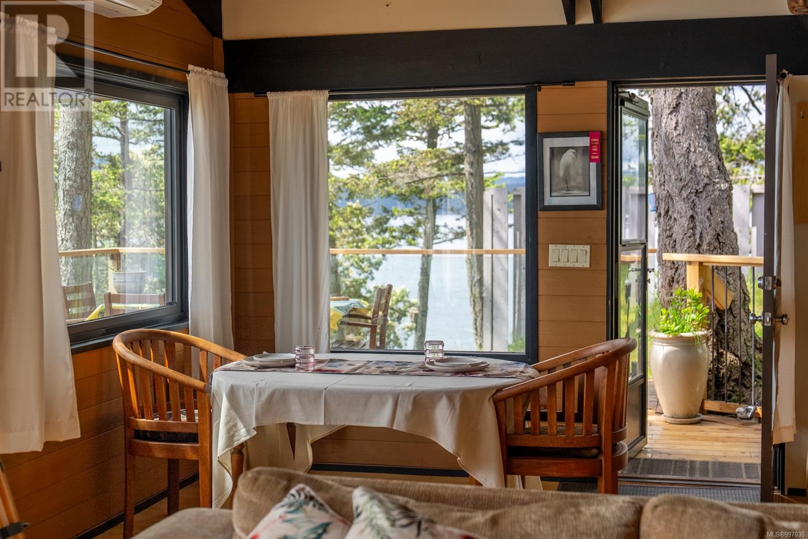  2715 Anchor Way, Pender Island