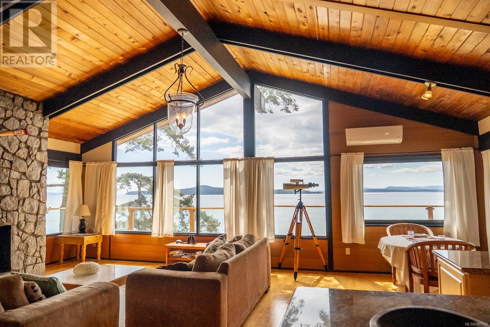  2715 Anchor Way, Pender Island