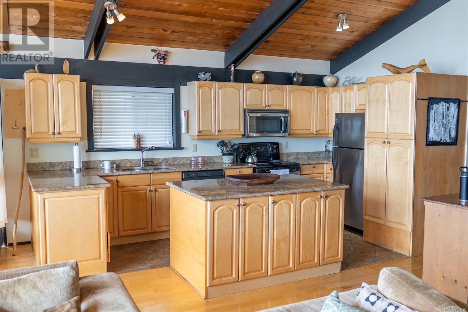  2715 Anchor Way, Pender Island