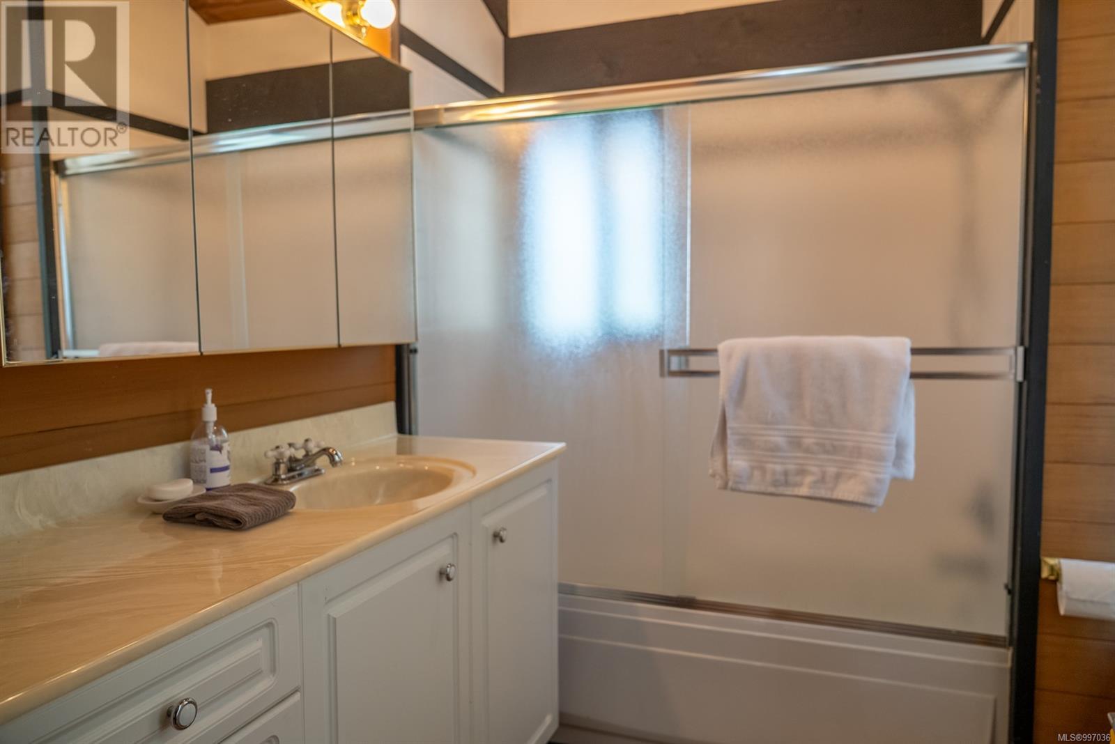  2715 Anchor Way, Pender Island