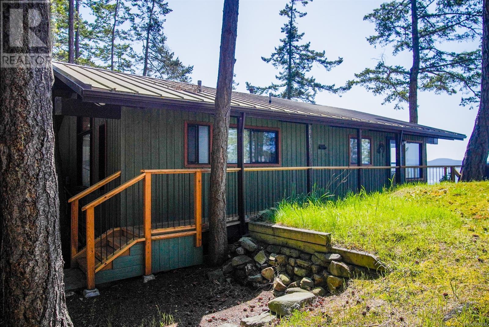  2715 Anchor Way, Pender Island