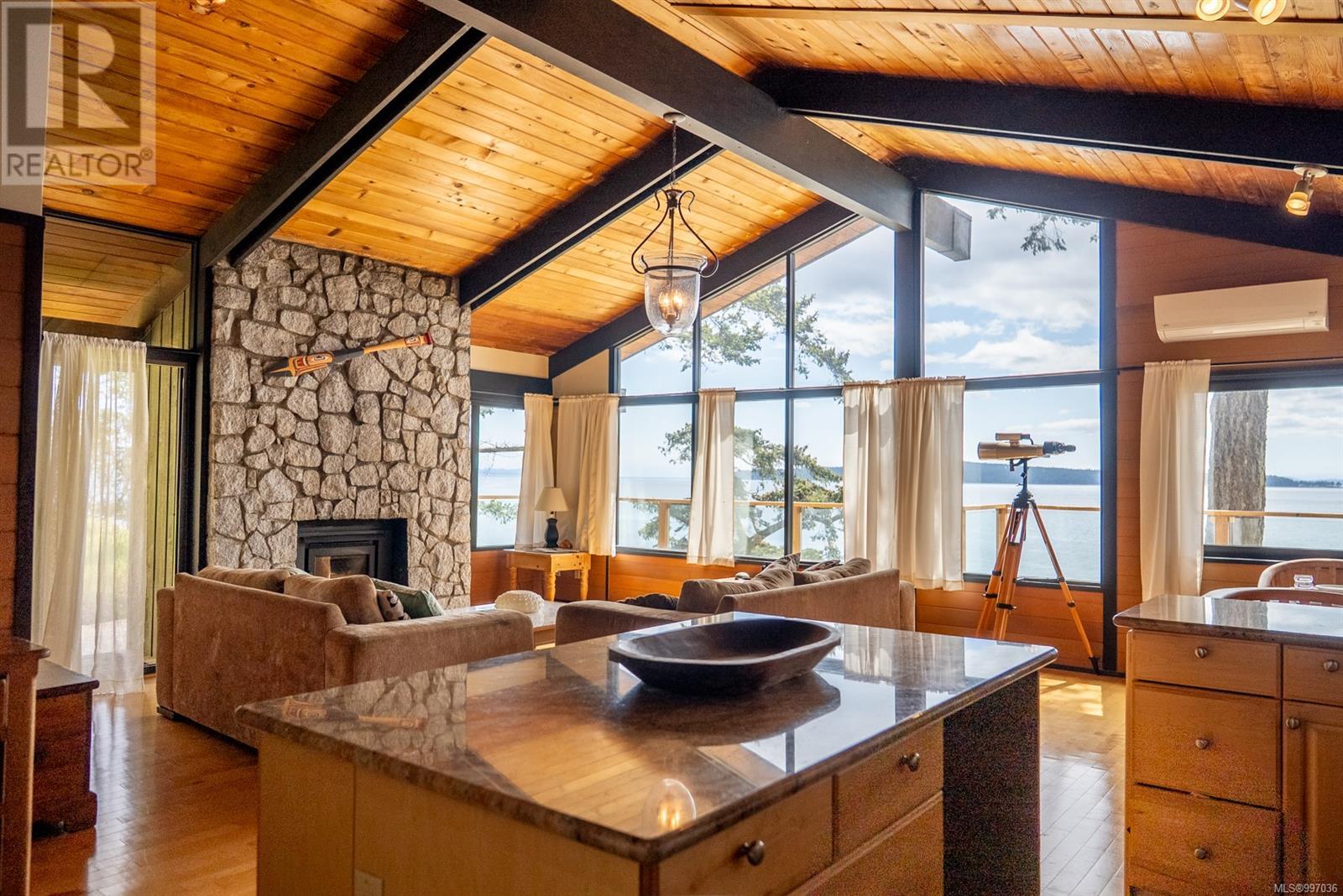  2715 Anchor Way, Pender Island