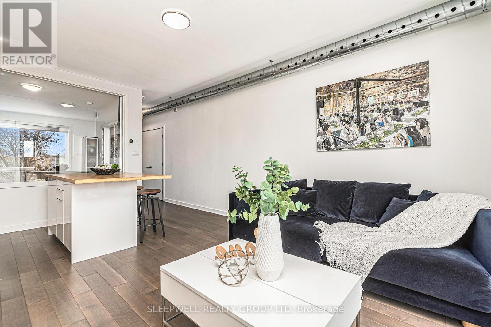 Photo 6 of 304 22 Perkins Street, Ottawa ON