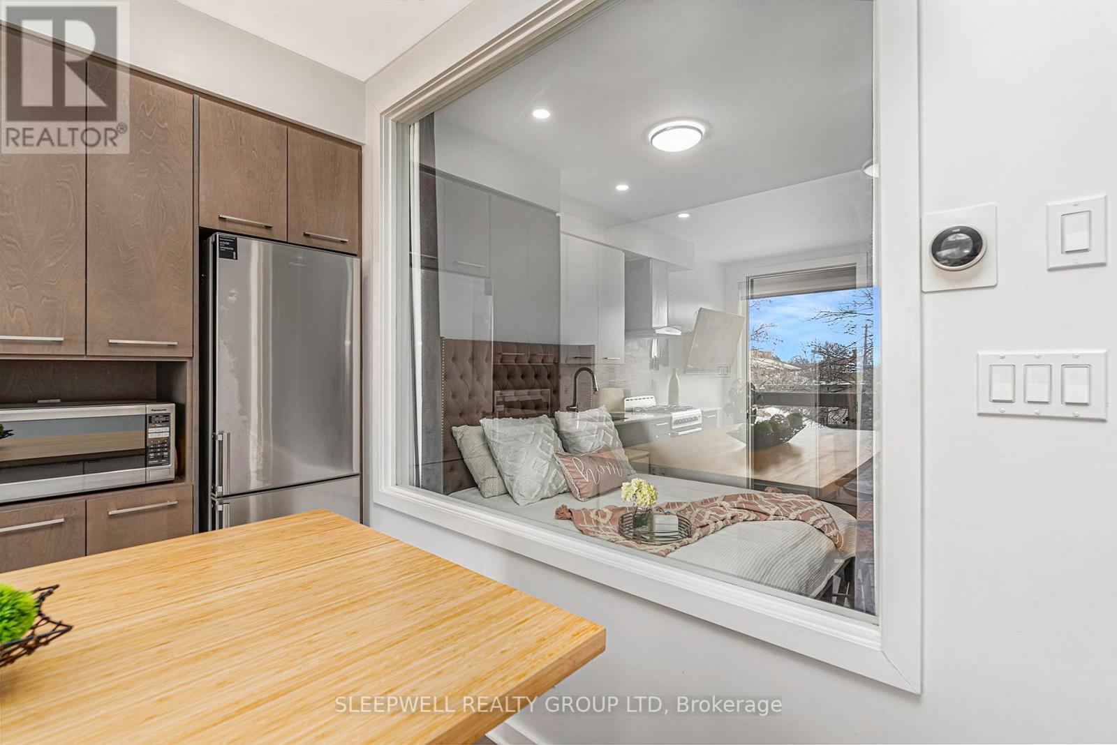 Photo 8 of 304 22 Perkins Street, Ottawa ON