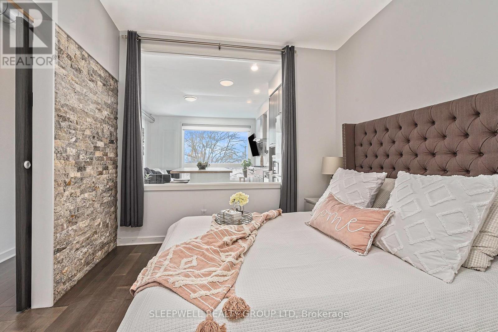 Photo 5 of 304 22 Perkins Street, Ottawa ON