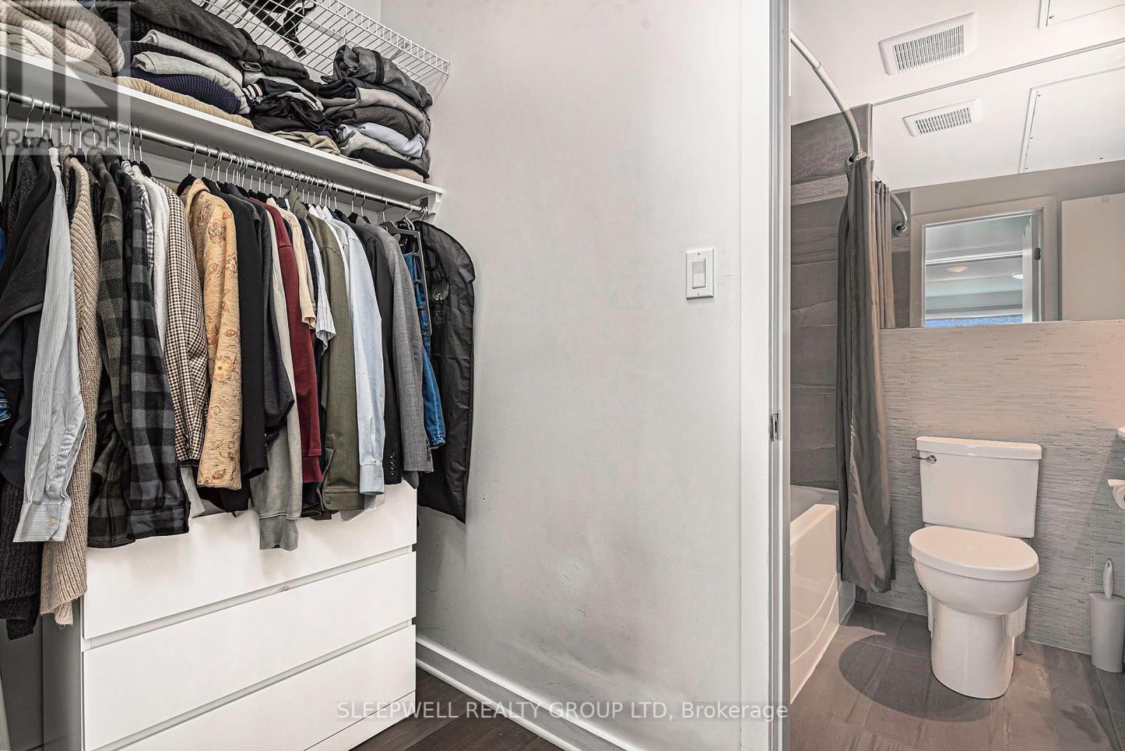 Photo 22 of 304 22 Perkins Street, Ottawa ON