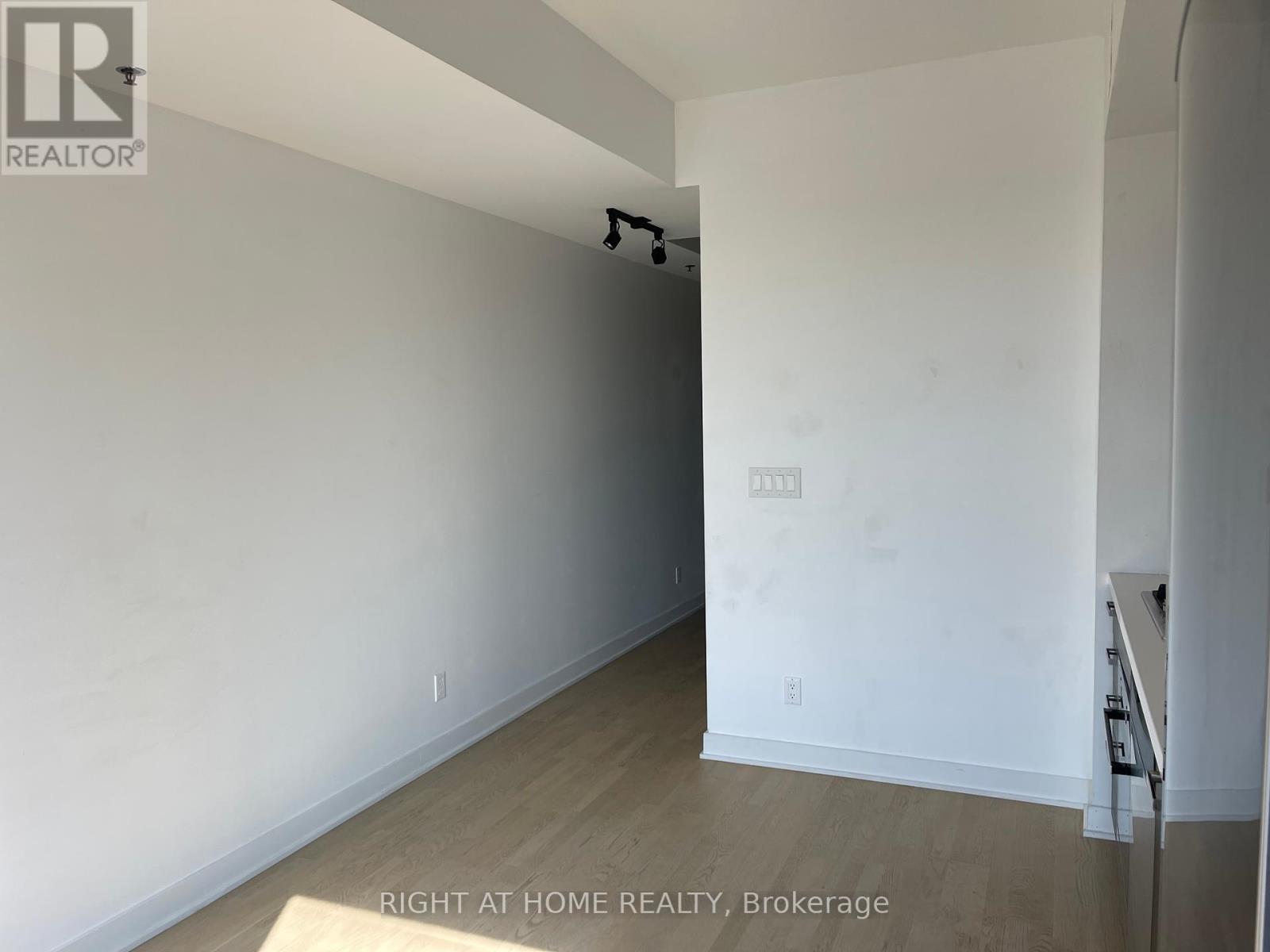 Photo 16 of 705 203 Catherine Street, Ottawa ON