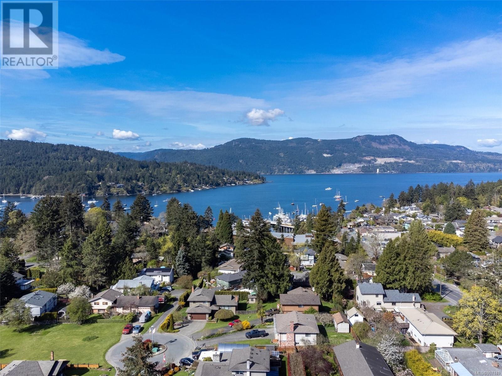932 Damelart Way, Central Saanich