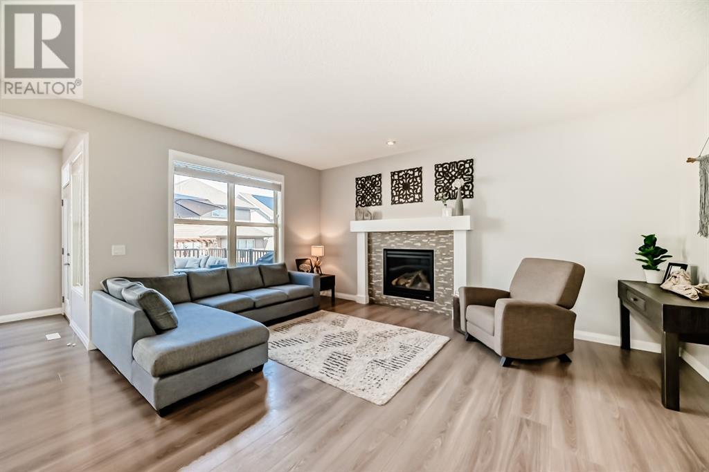 22 Riviera Place, Cochrane, Alberta