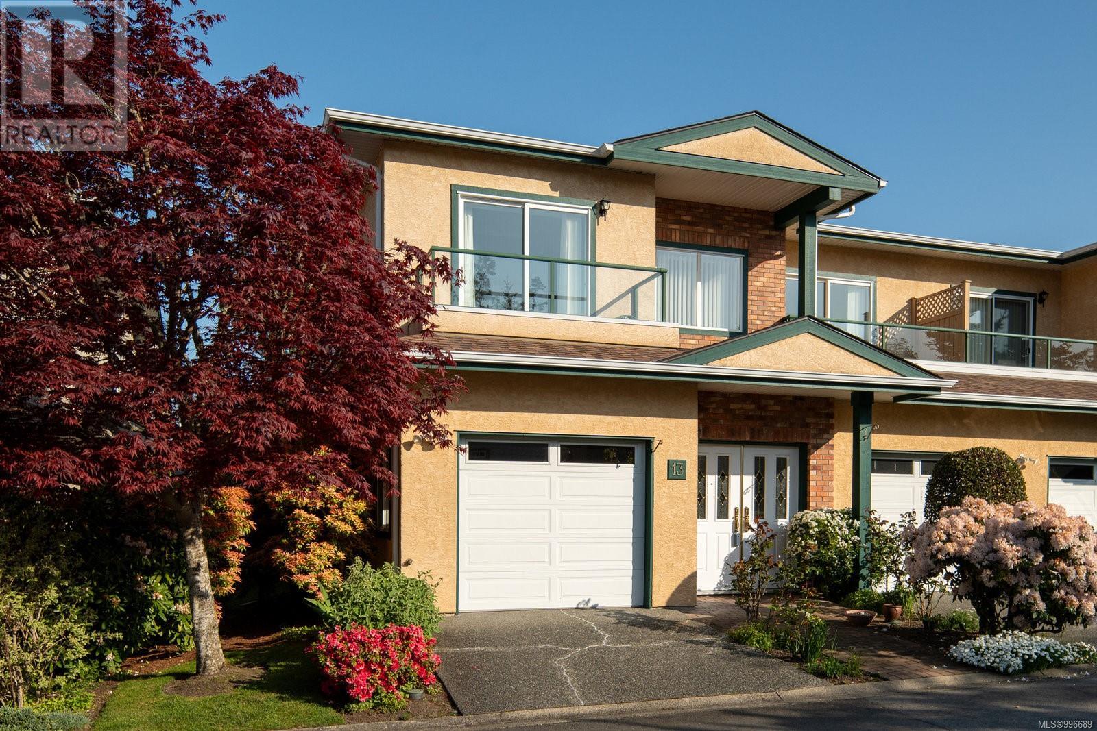 13 2235 Harbour Road, Sidney