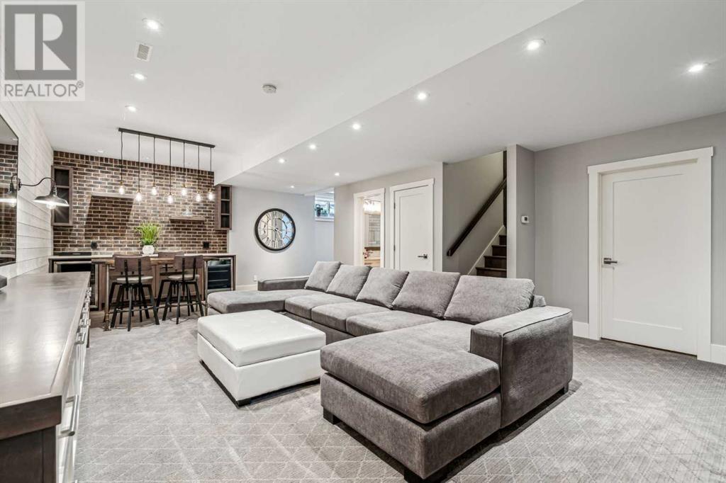Single Family House for Sale in  A Street SW Richmond Calgary 