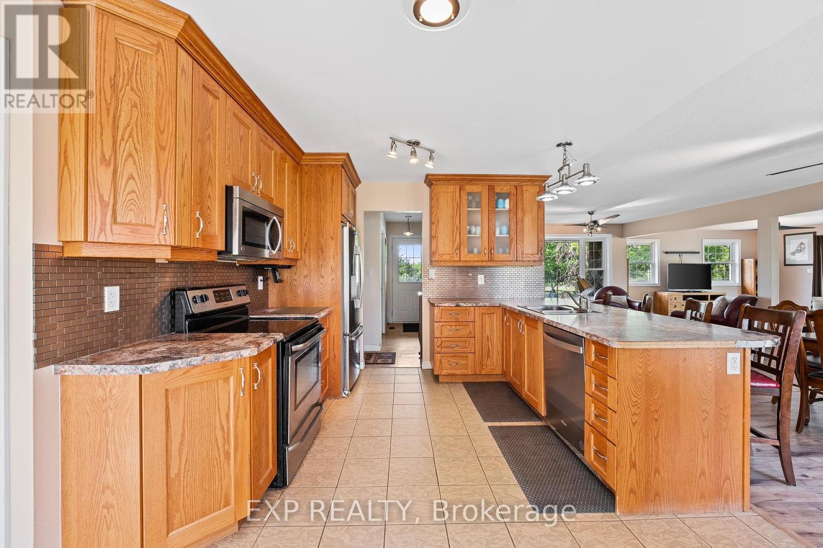 Photo 28 of 255 Victoria Road, Georgina ON