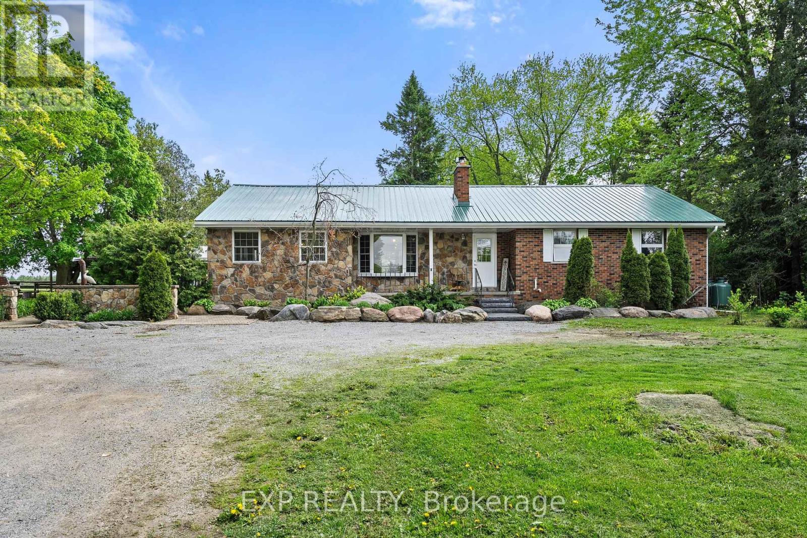 Photo 1 of 255 Victoria Road, Georgina ON
