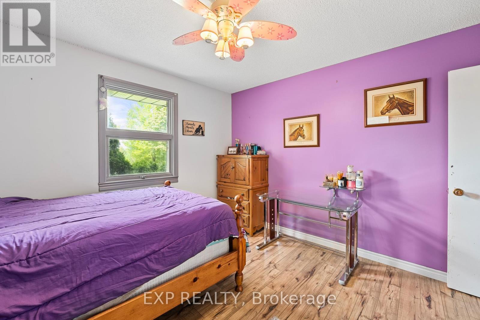 Photo 5 of 255 Victoria Road, Georgina ON