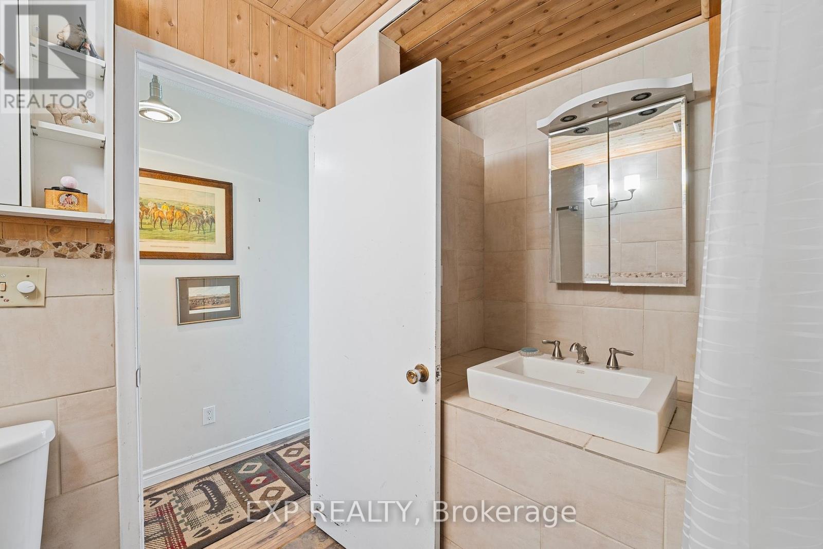 Photo 36 of 255 Victoria Road, Georgina ON