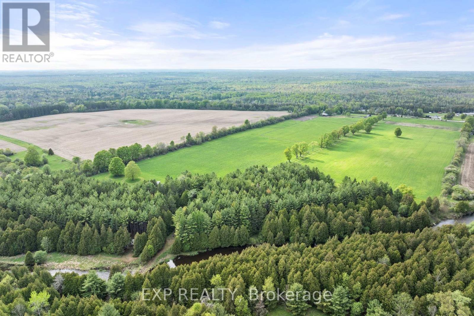 Photo 9 of 255 Victoria Road, Georgina ON