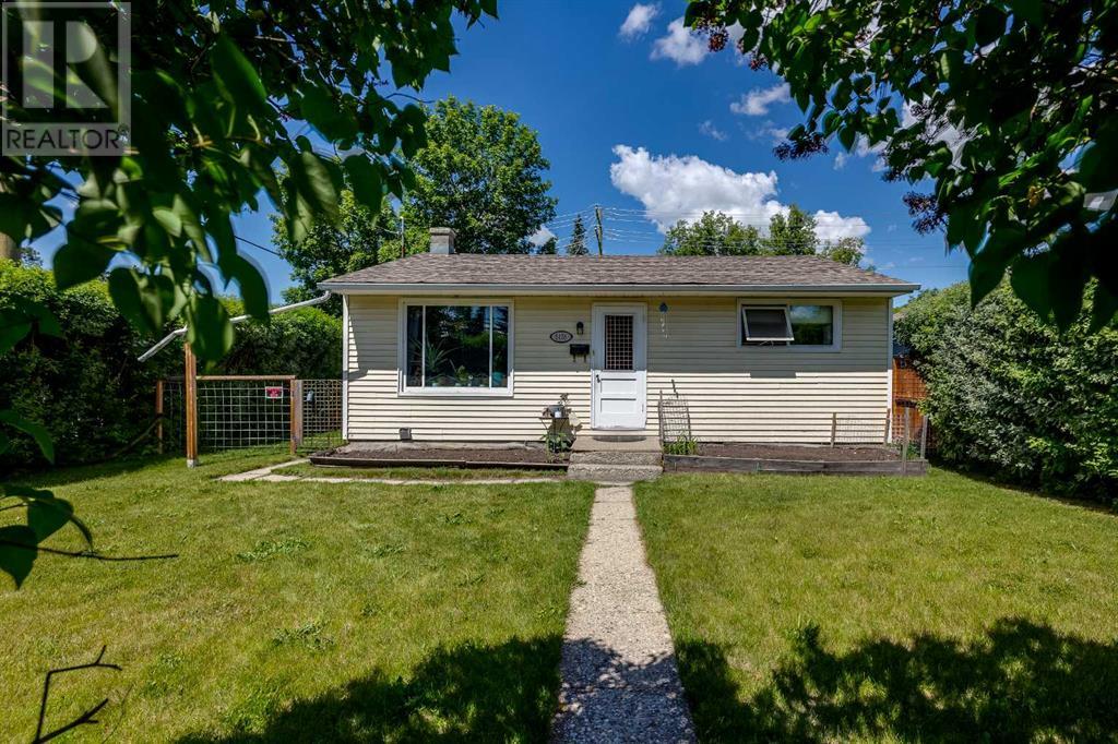 5438 39 Street, Red Deer