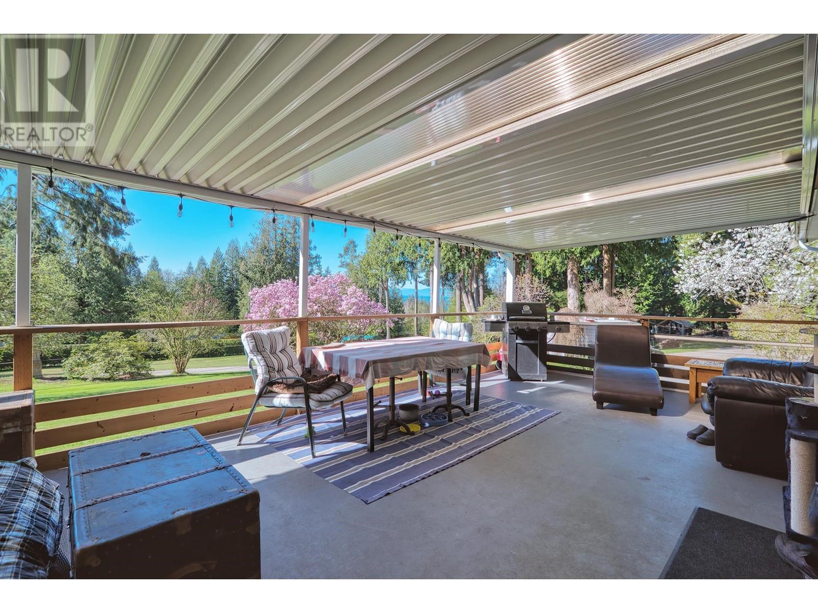 1106 A & B GLADWIN TRAIL ROAD, Roberts Creek
