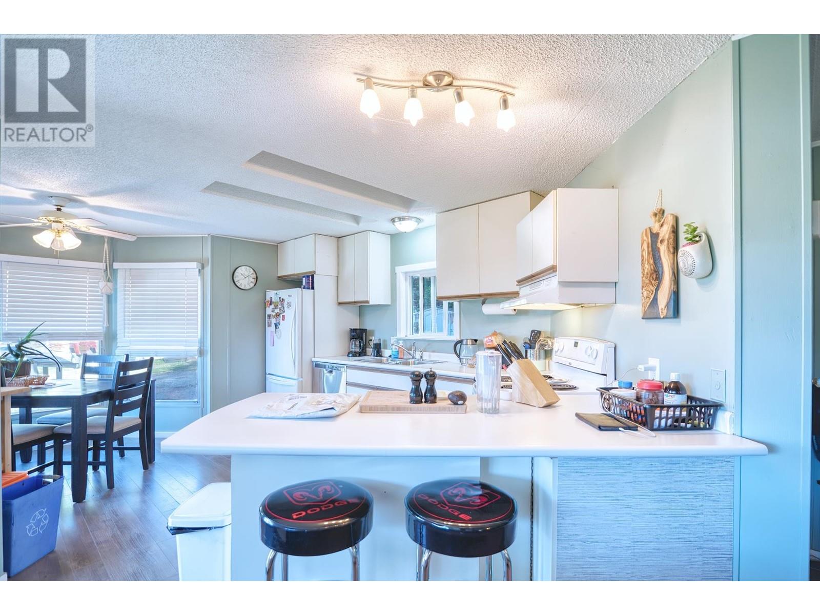 1106 A & B GLADWIN TRAIL ROAD, Roberts Creek