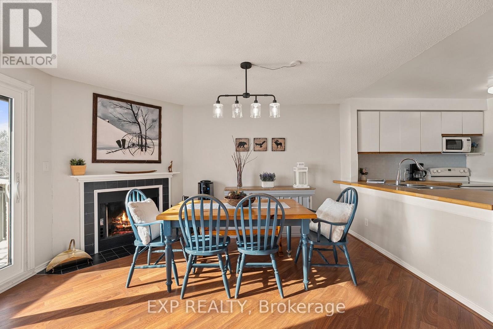 Photo 10 of 6 12 Turner Drive, Huntsville ON