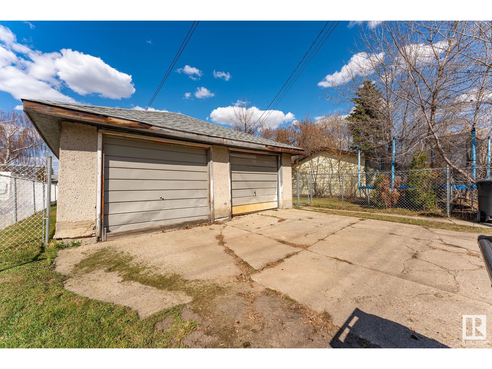 5727 101A AV NW, Edmonton