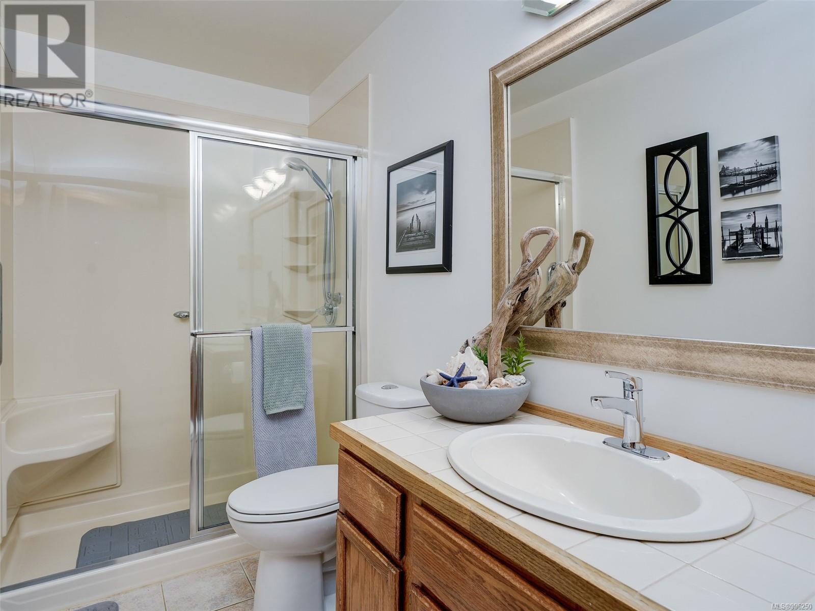 1647 Stuart Park Terr, North Saanich