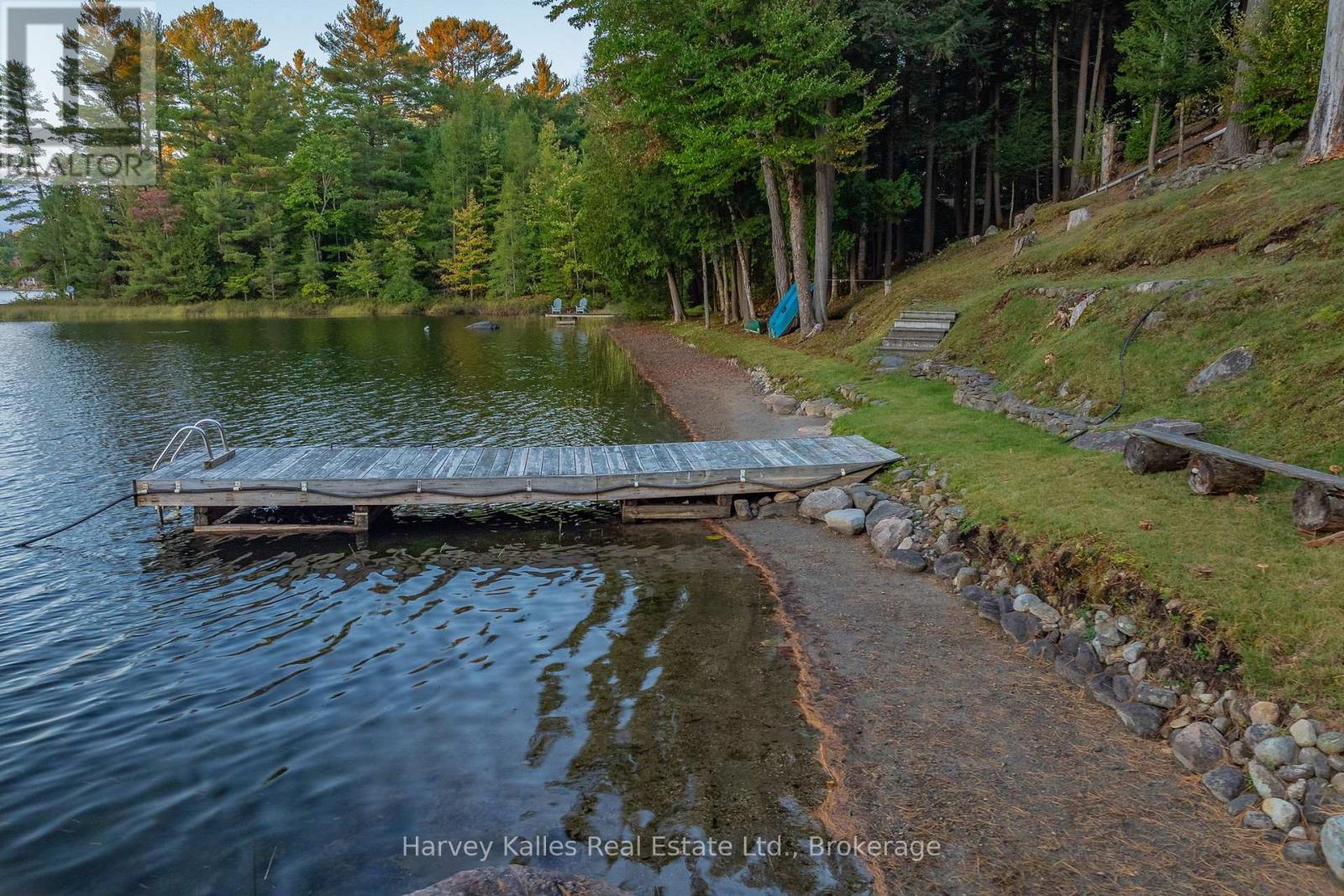 Photo 6 of 2 1028 South Tooke Lake Road, Lake Of Bays ON