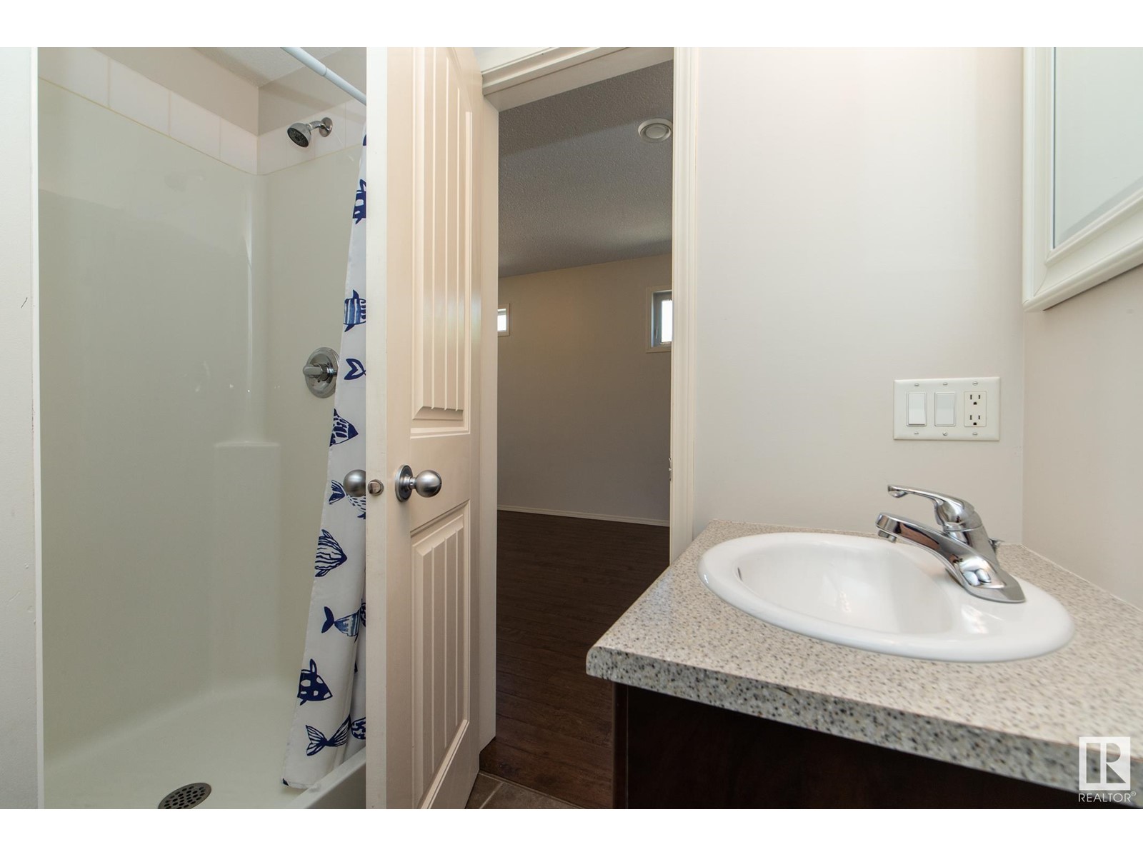 #10 9856 83 AV NW, Edmonton