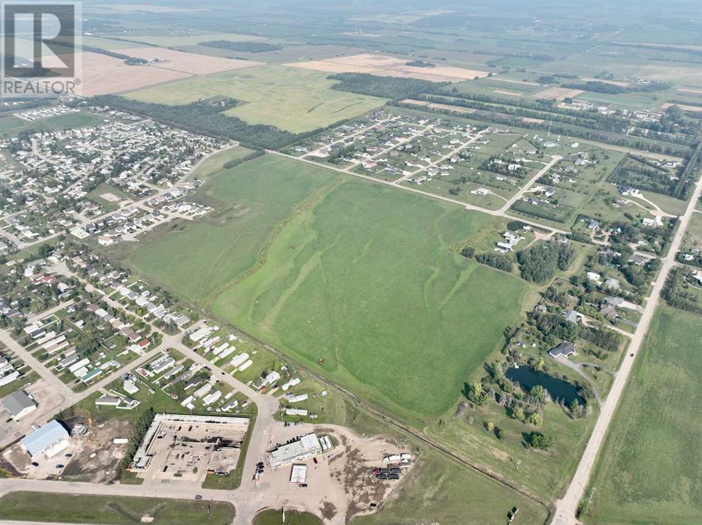 Photo 1 of 11 Th Avenue, Beaverlodge AB