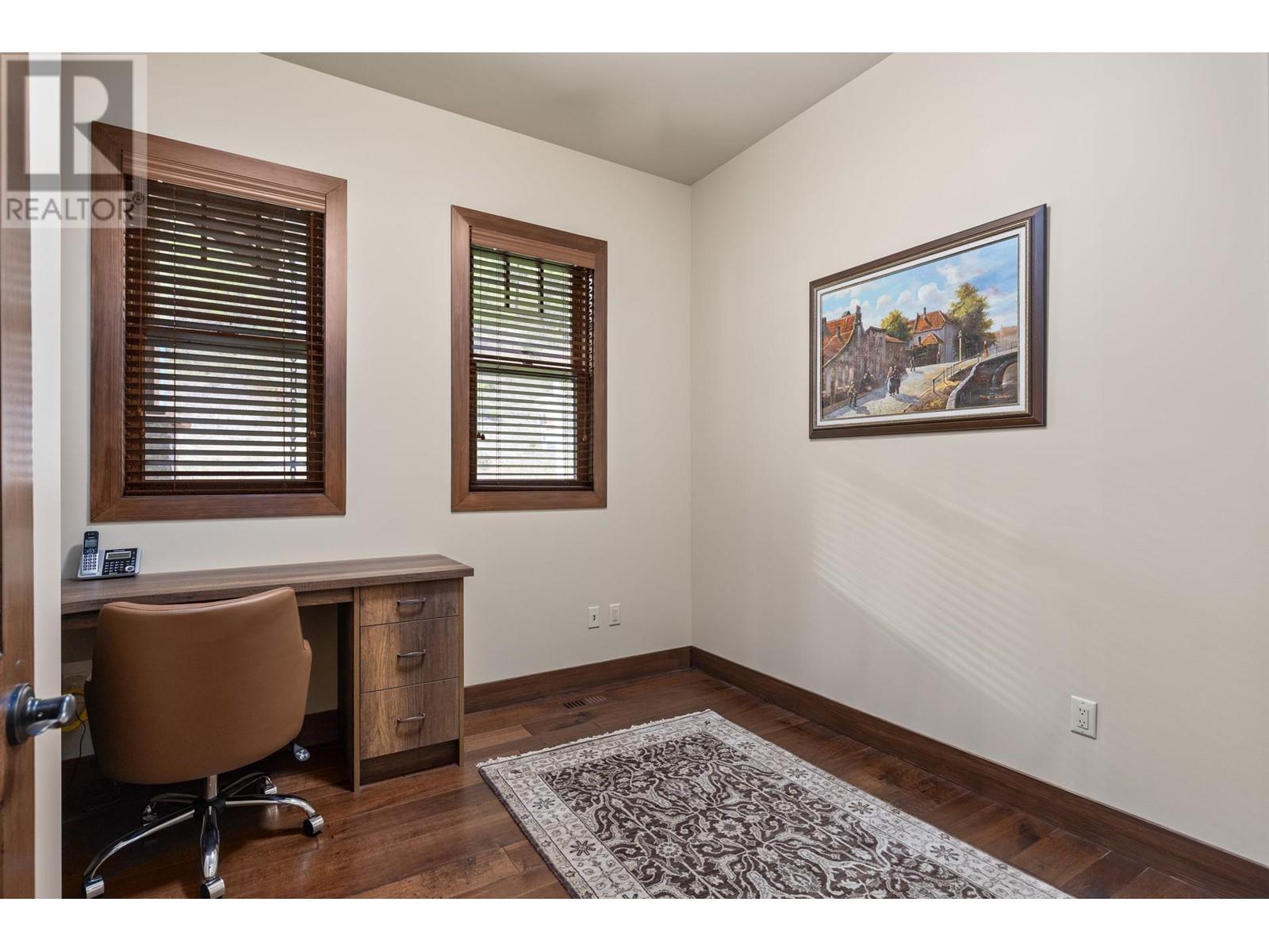  6166 Seymoure Avenue, Peachland