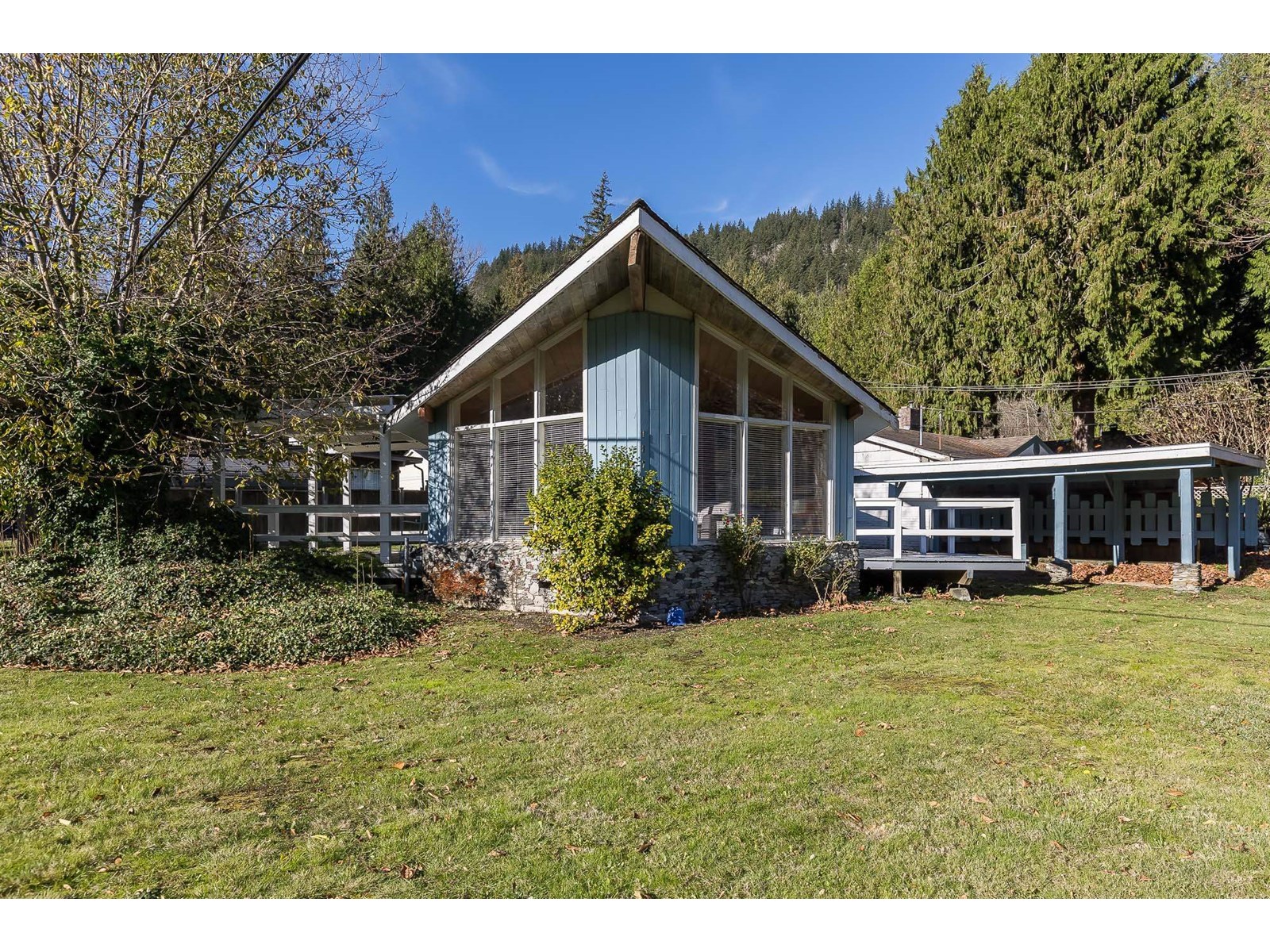 1879 CAROL ROAD, Cultus Lake South, Lindell Beach