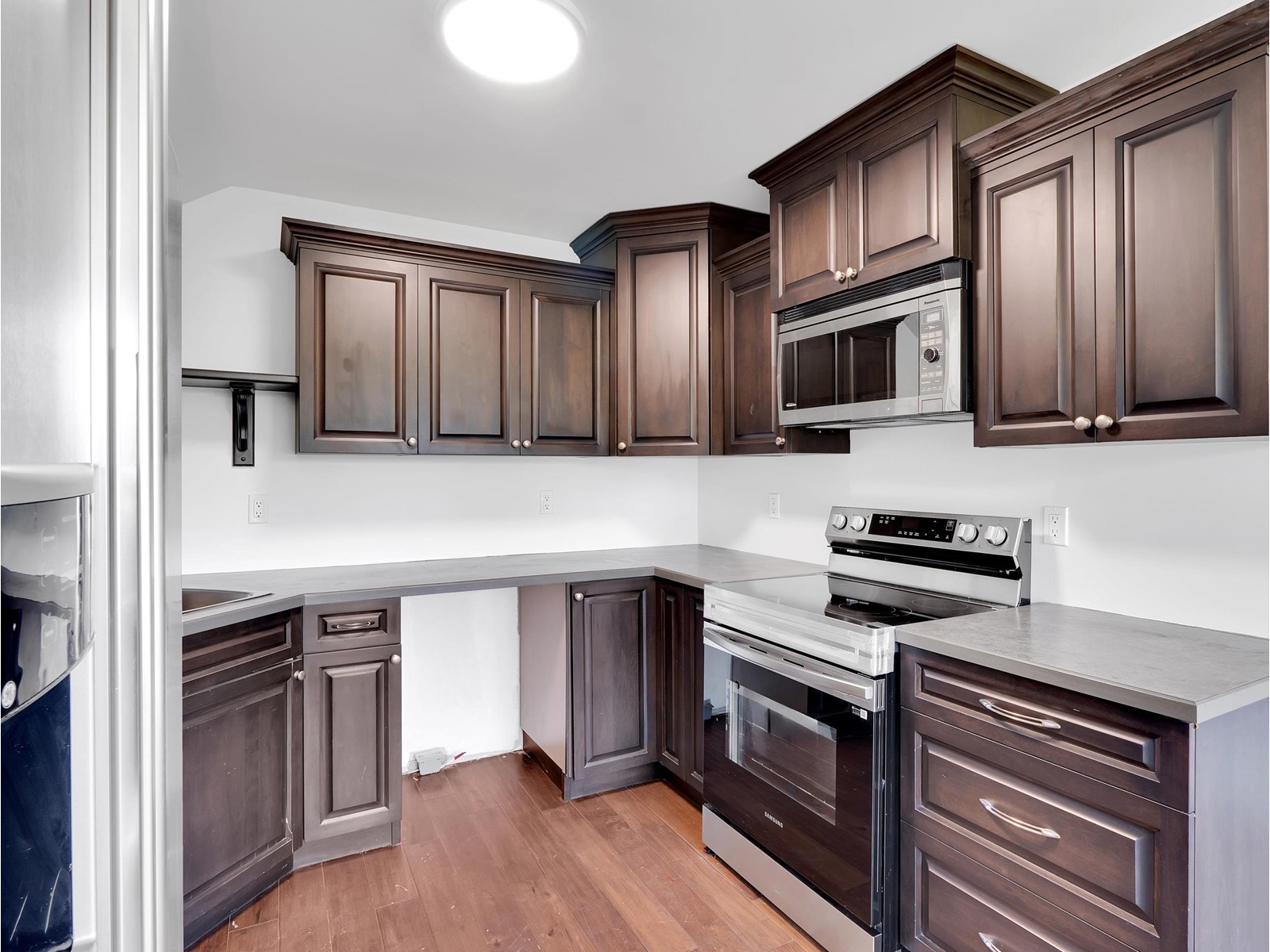 Photo 21 of 27550 48 Avenue, Langley BC